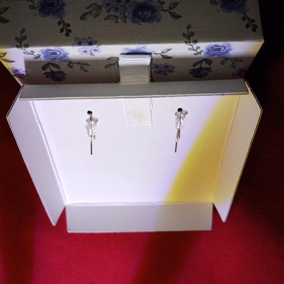 Authentic NIB - Picture 4 of 6